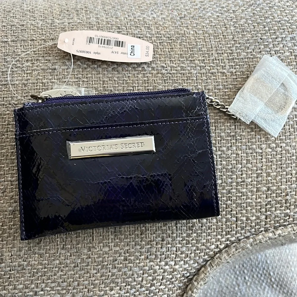 NWT - Victoria's Secret Keychain Coin Pouch & Card Holder in Blue Reptile